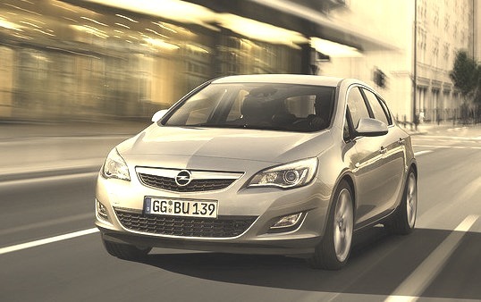 10 Opel Astra