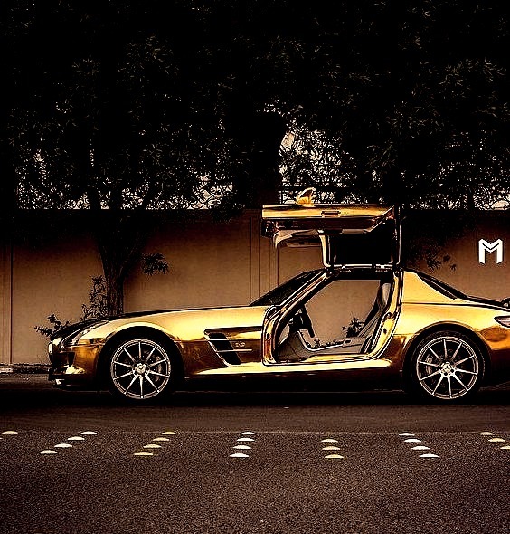 Mercedes-Benz SLS AMG (Instagram @jehaniphotographer)